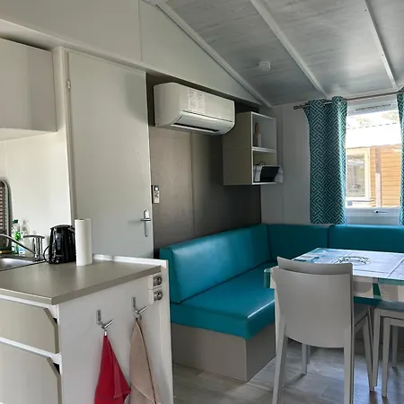 Mobilhome 6 Pers, 3 Ch, équipé, Acm, 5 étoiles, Accès Direct à La Montalivet les Bains