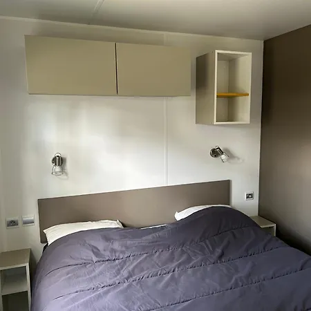 Mobilhome 6 Pers, 3 Ch, équipé, Acm, 5 étoiles, Accès Direct à La Montalivet les Bains