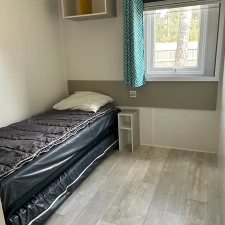 Mobilhome 6 Pers, 3 Ch, équipé, Acm, 5 étoiles, Accès Direct à La * Montalivet les Bains