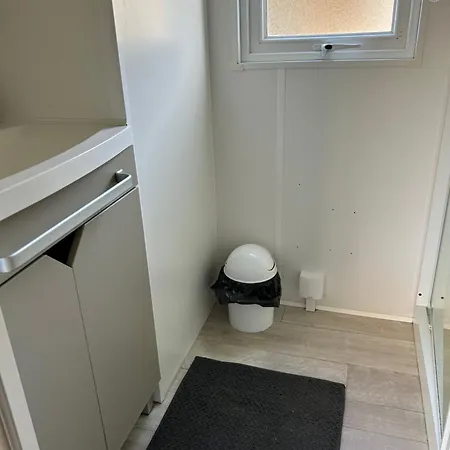 Mobilhome 6 Pers, 3 Ch, équipé, Acm, 5 étoiles, Accès Direct à La *